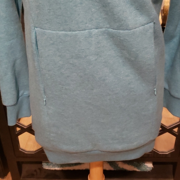 Gymshark Sweatshirt - Picture 3 of 5